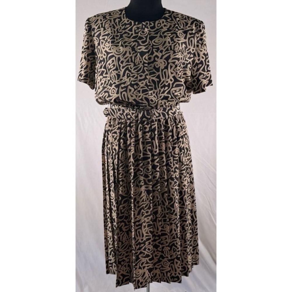 80’s Vintage ‘Leslie Fay’ Geometric Abstract Print Black and Tan Shirt Dress